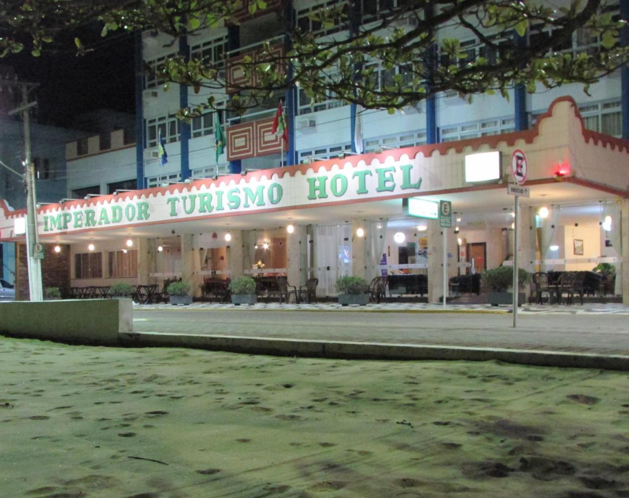 Imperador Turismo Hotel Picarras Exterior photo